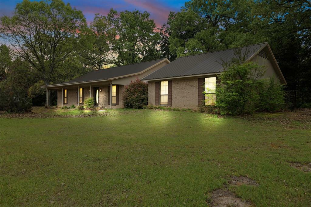 Property Photo:  2827 County Road 33800  TX 75460 
