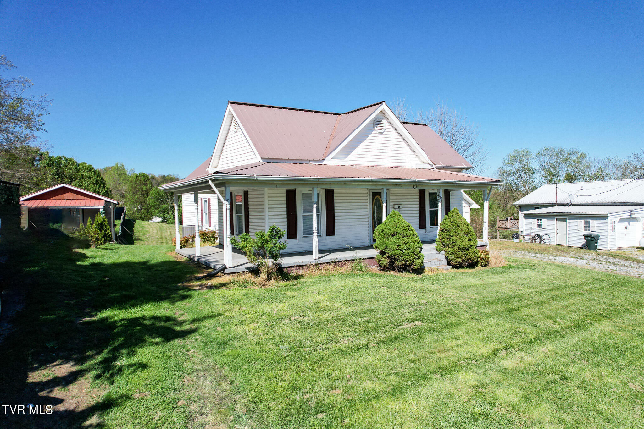 Property Photo:  505 E Church St  TN 37745 