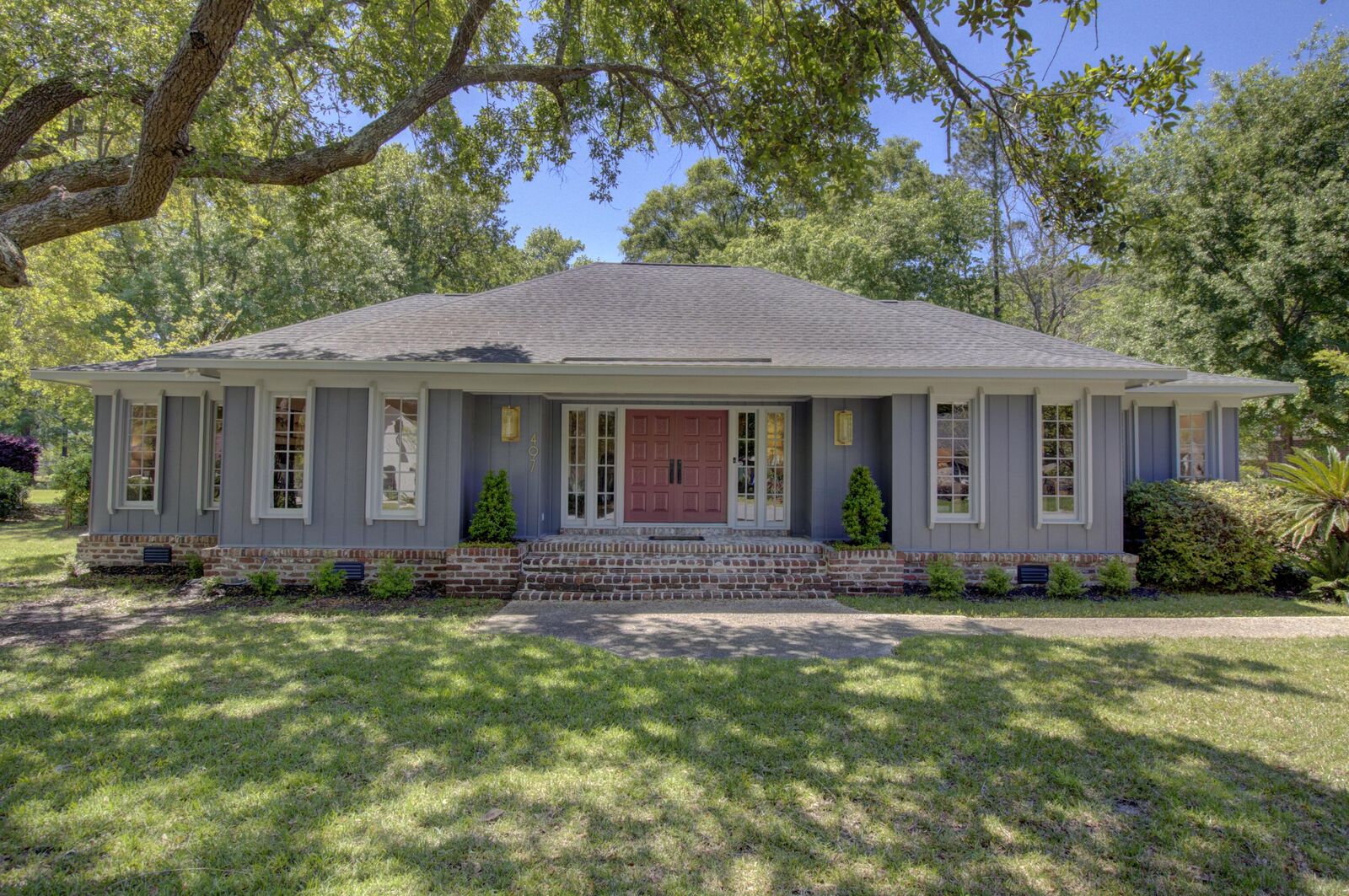 Property Photo: 497 W Wimbledon Drive SC 29412