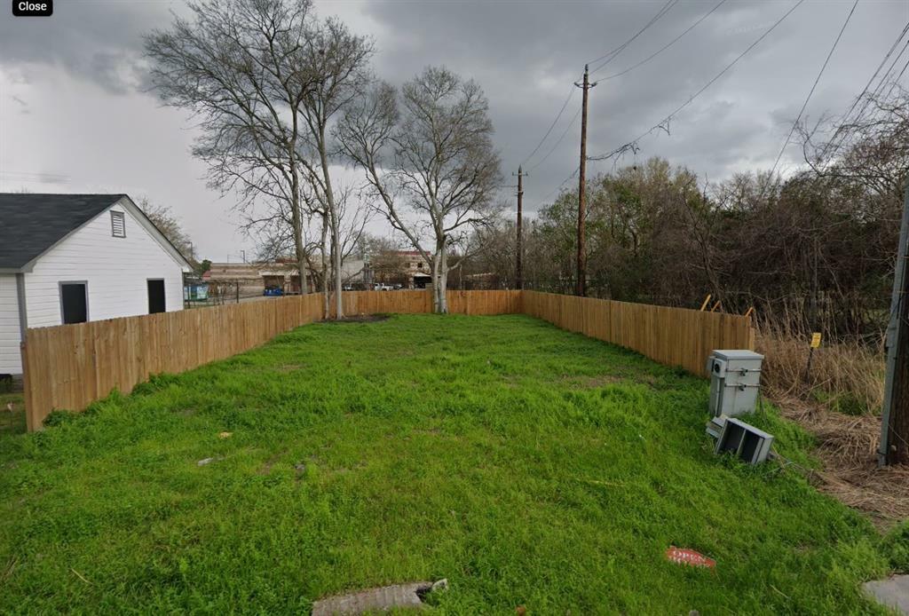 Property Photo:  8409 Carver Road  TX 77088 