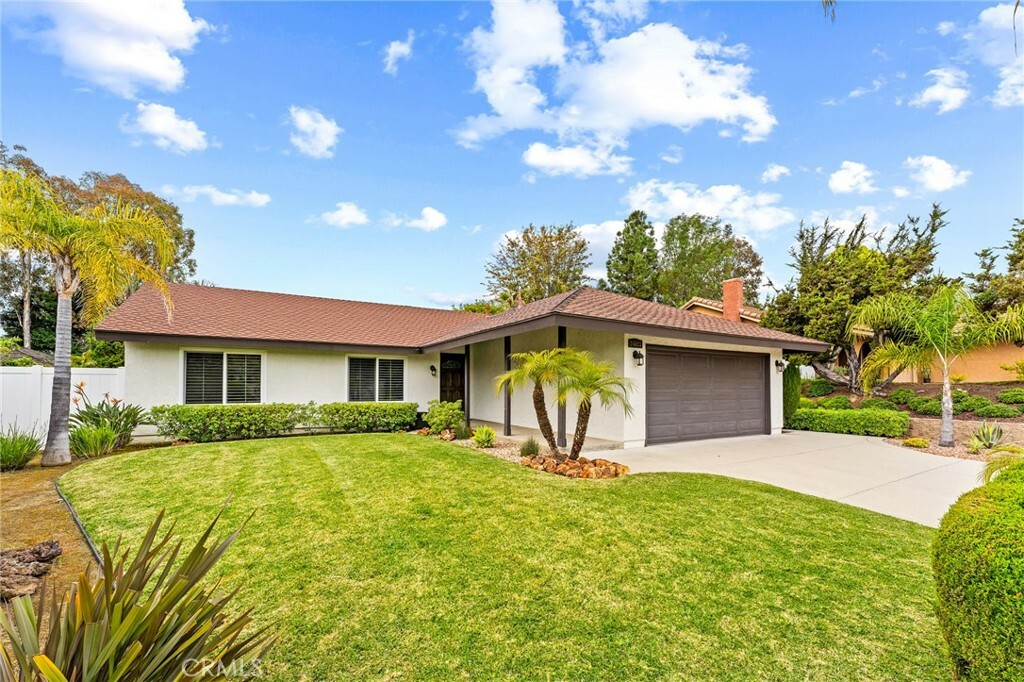 Property Photo:  24021 Vejar Lane  CA 92691 