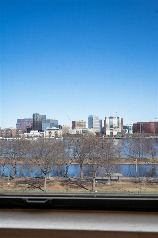 Property Photo: 206 Beacon St 4 MA 02116