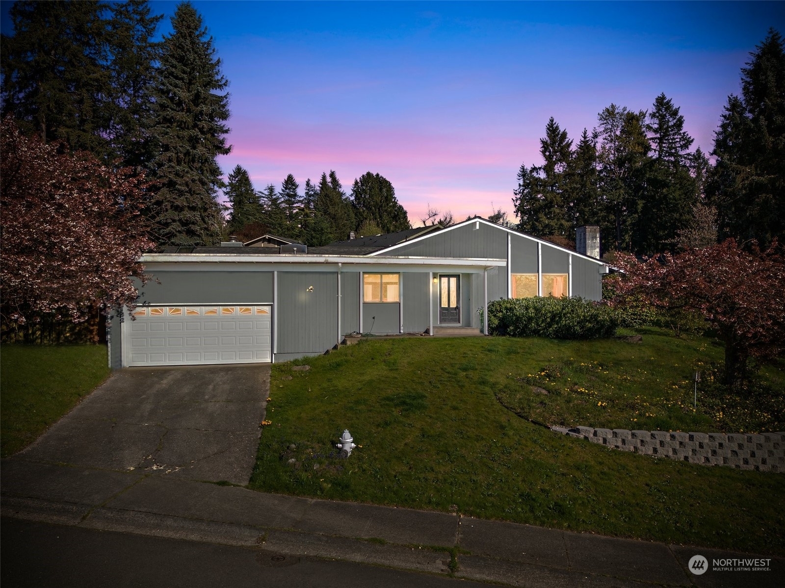 Property Photo:  16162 138th SE  WA 98058 