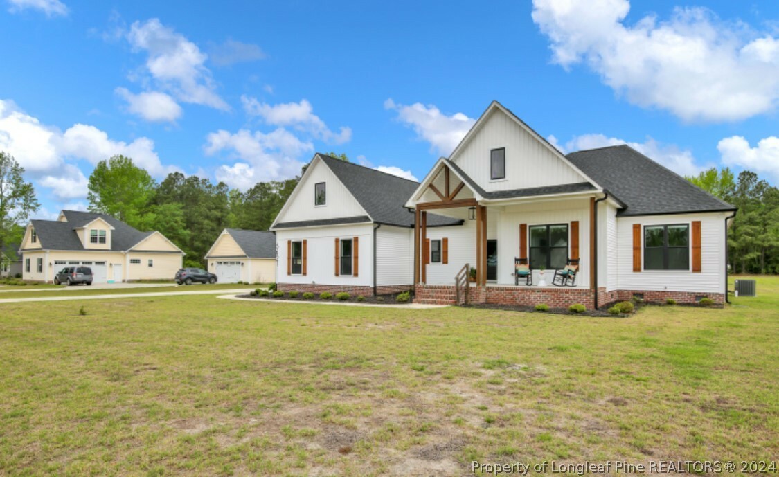 Property Photo:  5621 Toby Place Road  NC 28391 