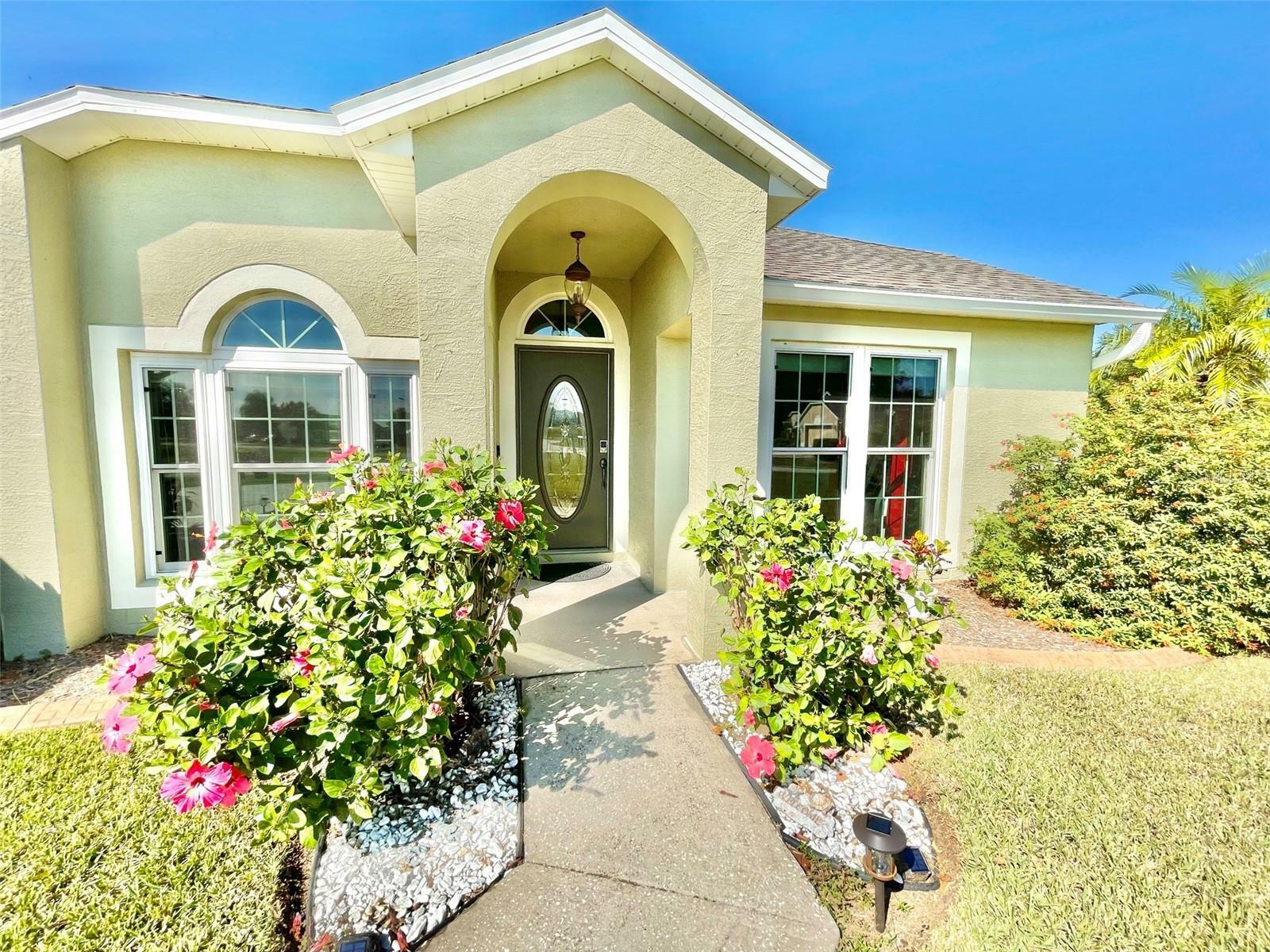 Property Photo:  157 Berlwood Way  FL 33837 