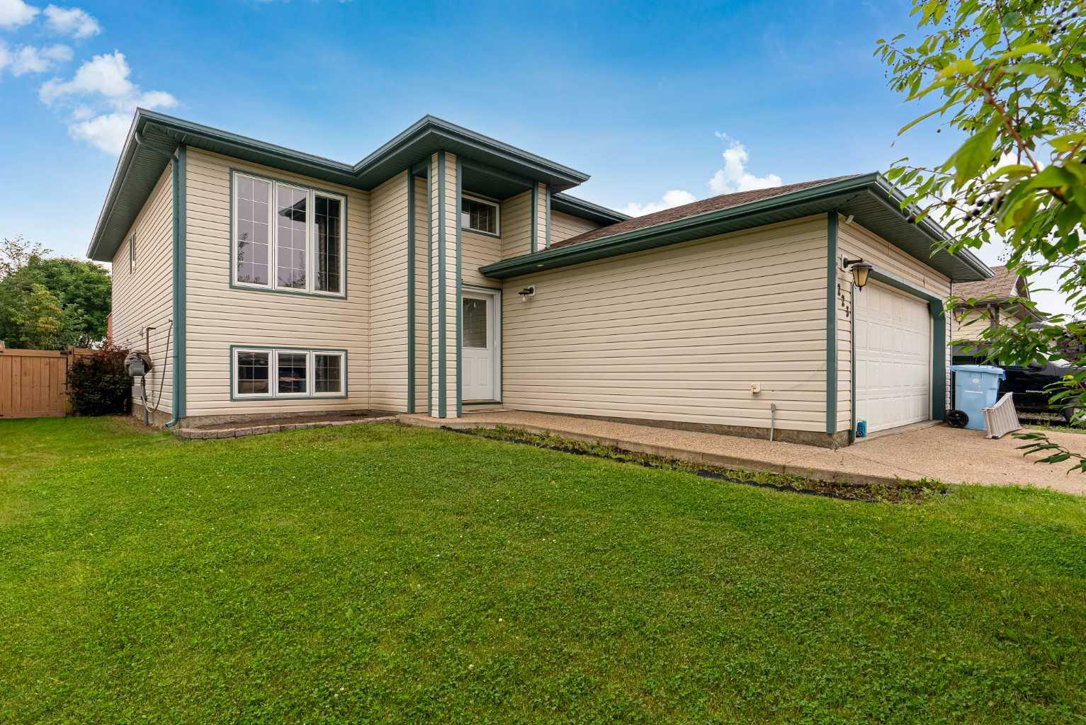 Property Photo:  223 Williams Drive  AB T9H 5H2 