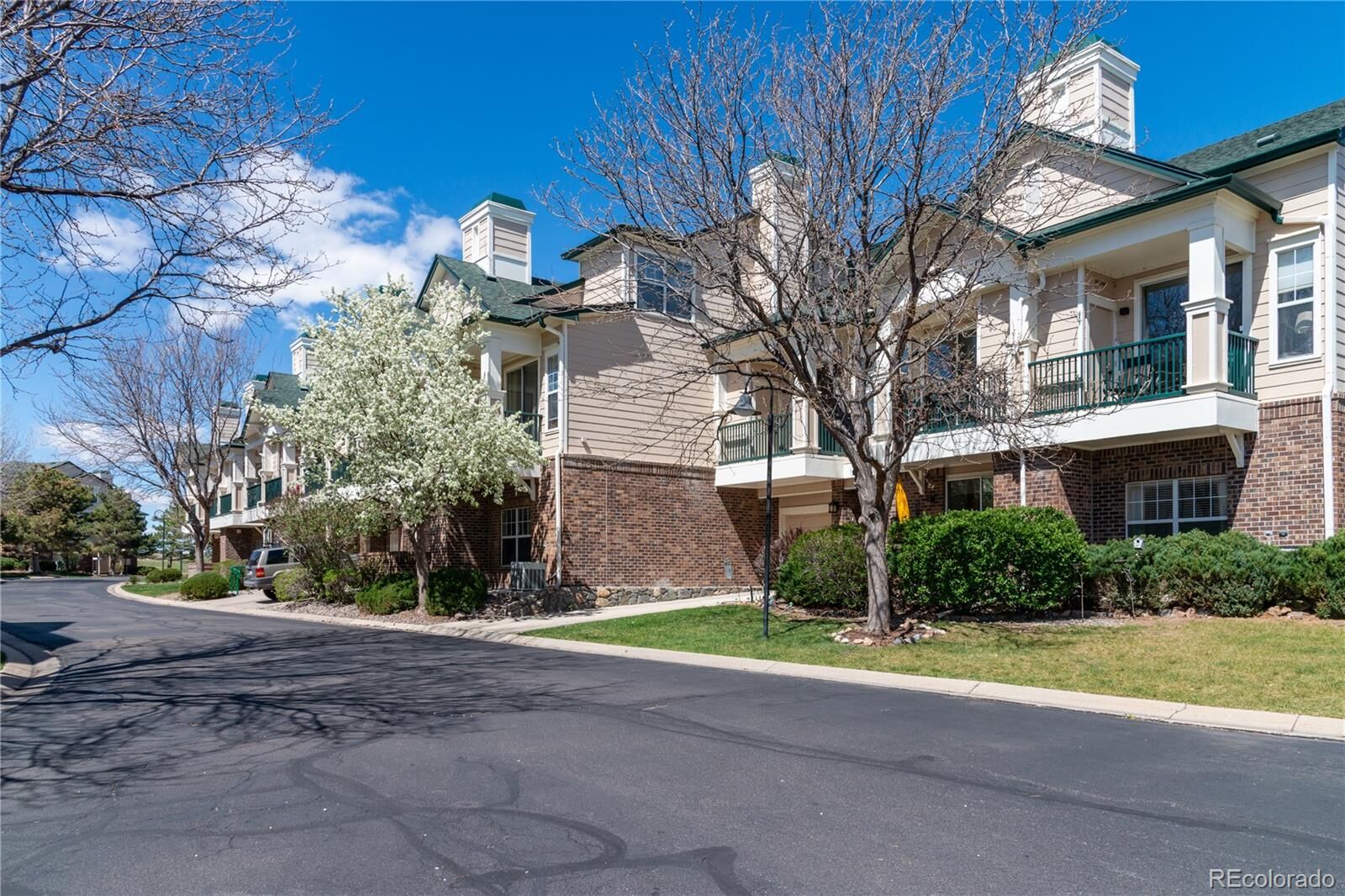 Property Photo:  1944 Oxford Lane  CO 80027 