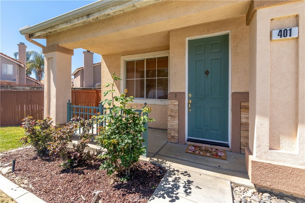 Property Photo: 401 Memphis Court CA 92545
