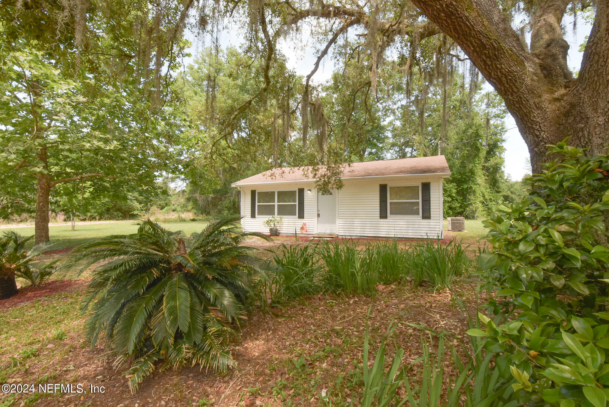 Property Photo:  100 Ada Street  FL 32148 