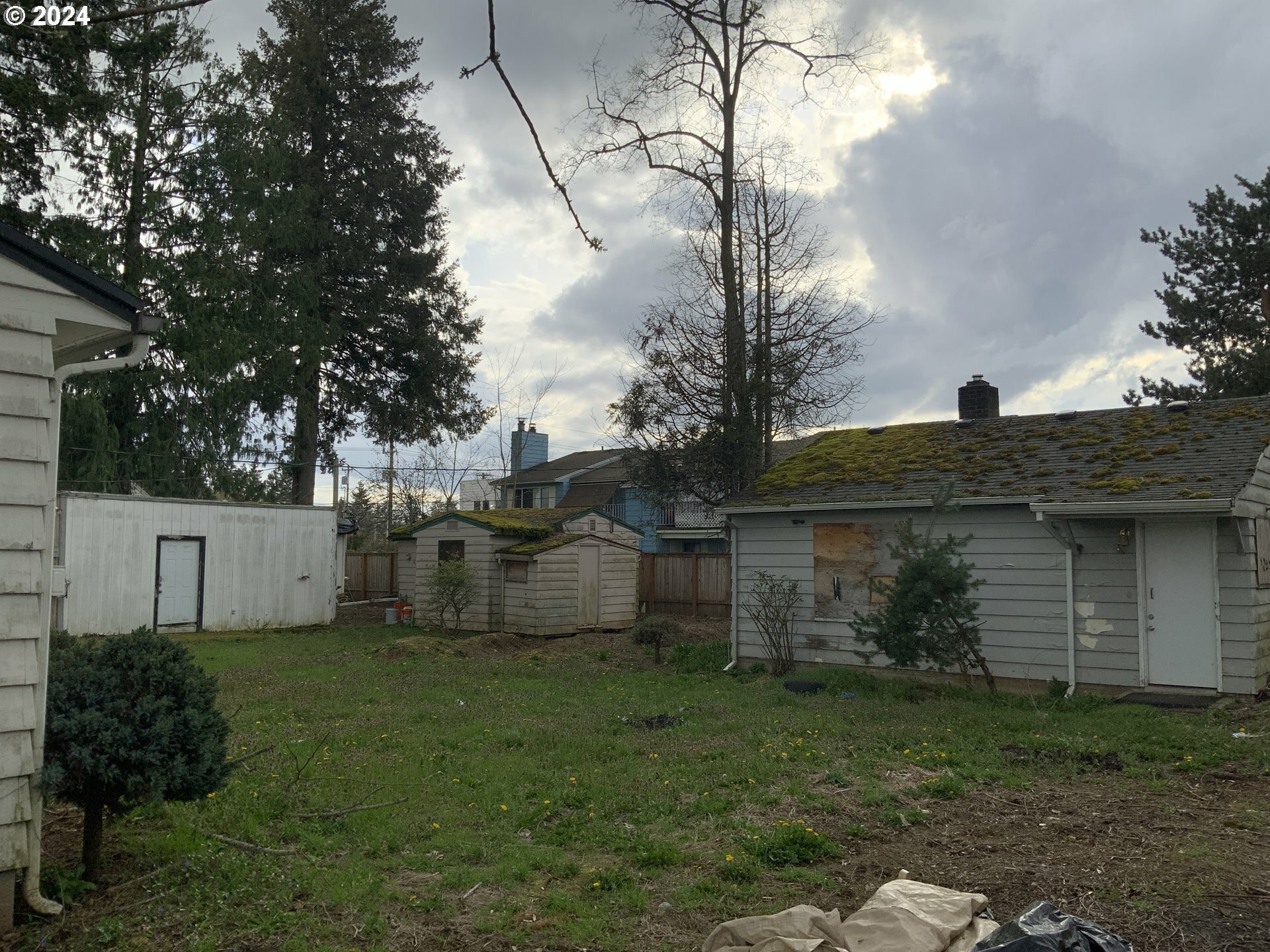 Property Photo:  333 SE 196th Ave  OR 97233 