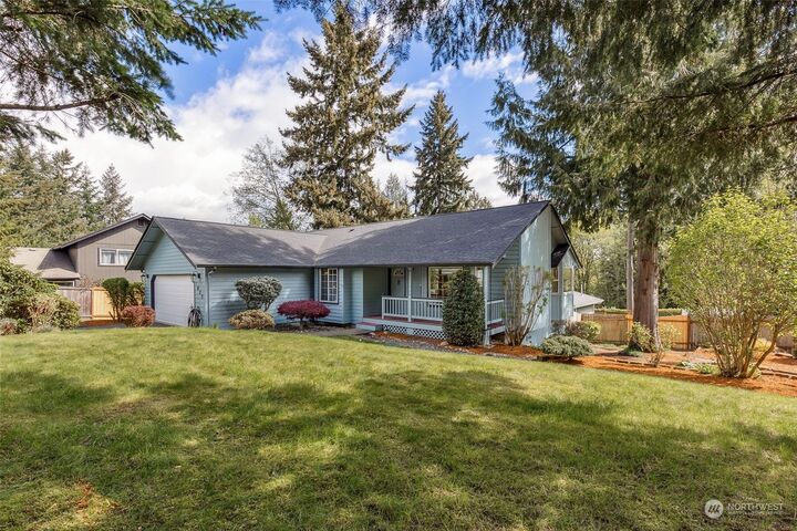 Property Photo: 7025 E Dakota Street WA 98366