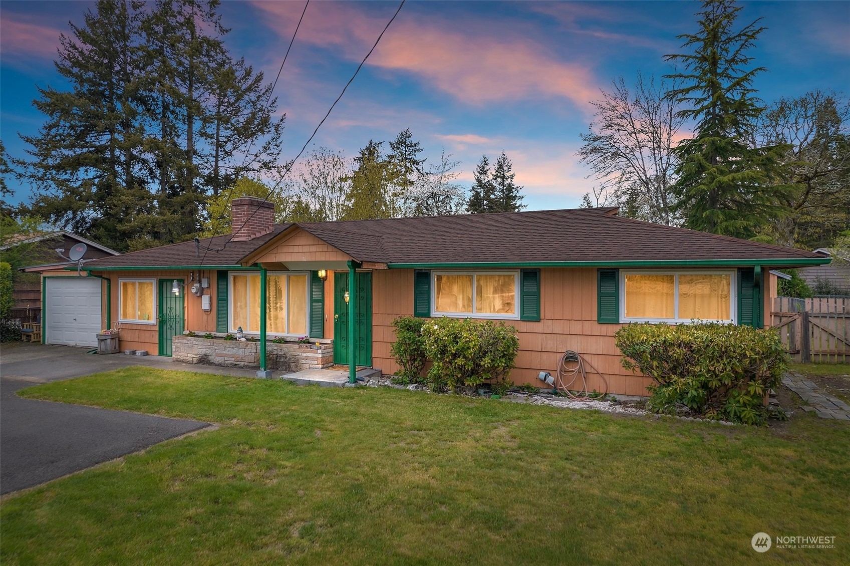 Property Photo:  9517 Washington Blvd SW  WA 98498 