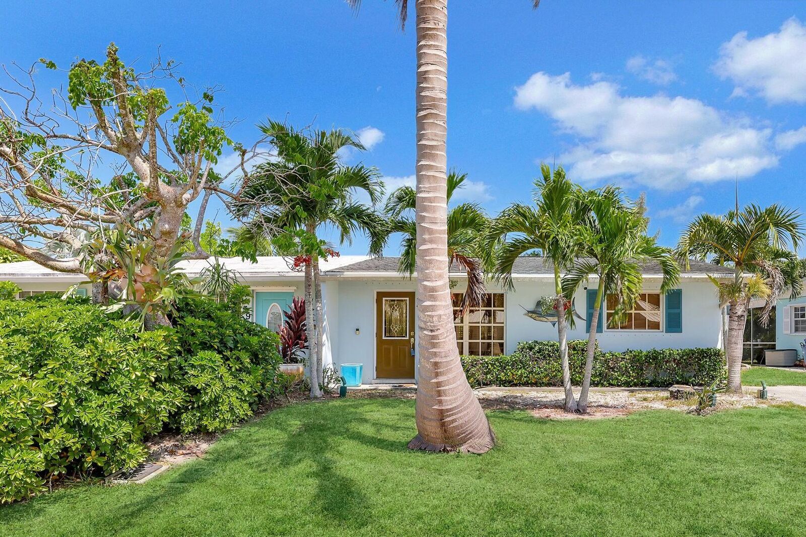 Property Photo:  49 SW Hideaway Place  FL 34994 