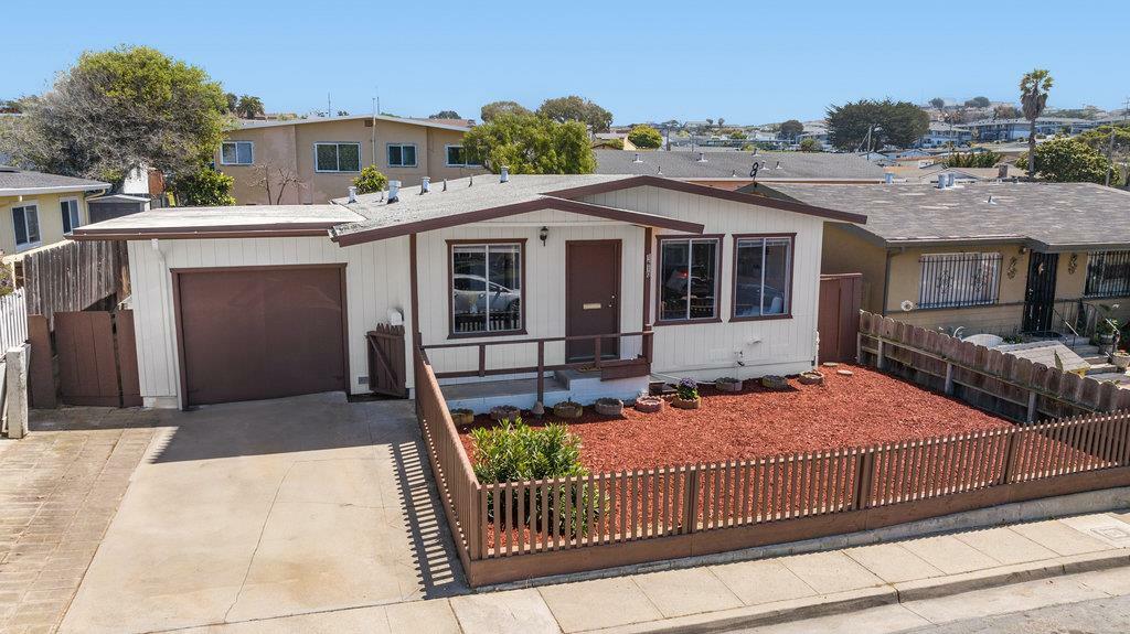 Property Photo:  1610 Vallejo Street  CA 93955 