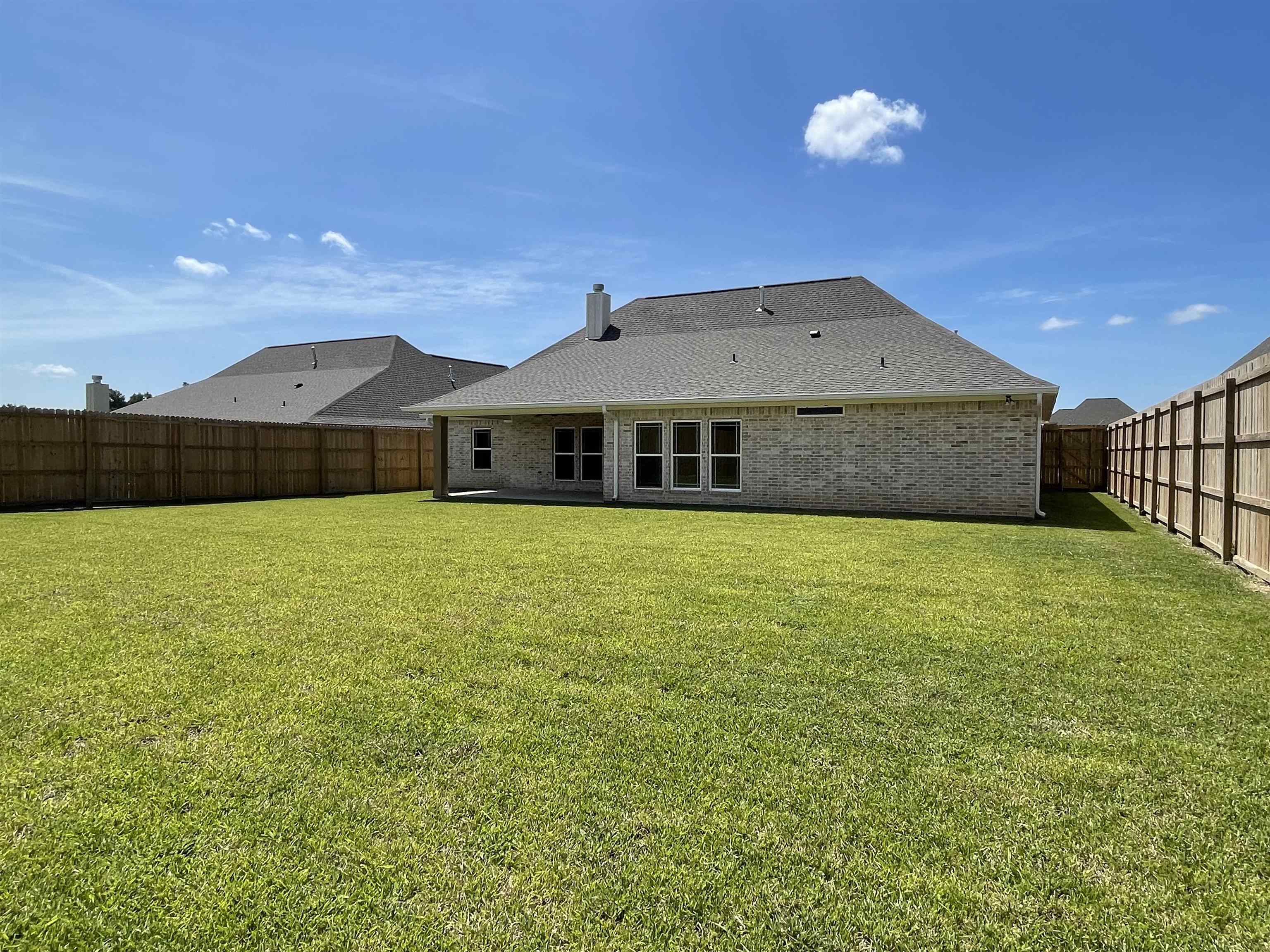 Property Photo:  460 Hidden Grove Court  TX 77657 