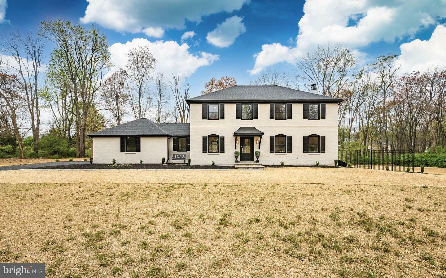Property Photo: 2 Glennoll Drive PA 19317