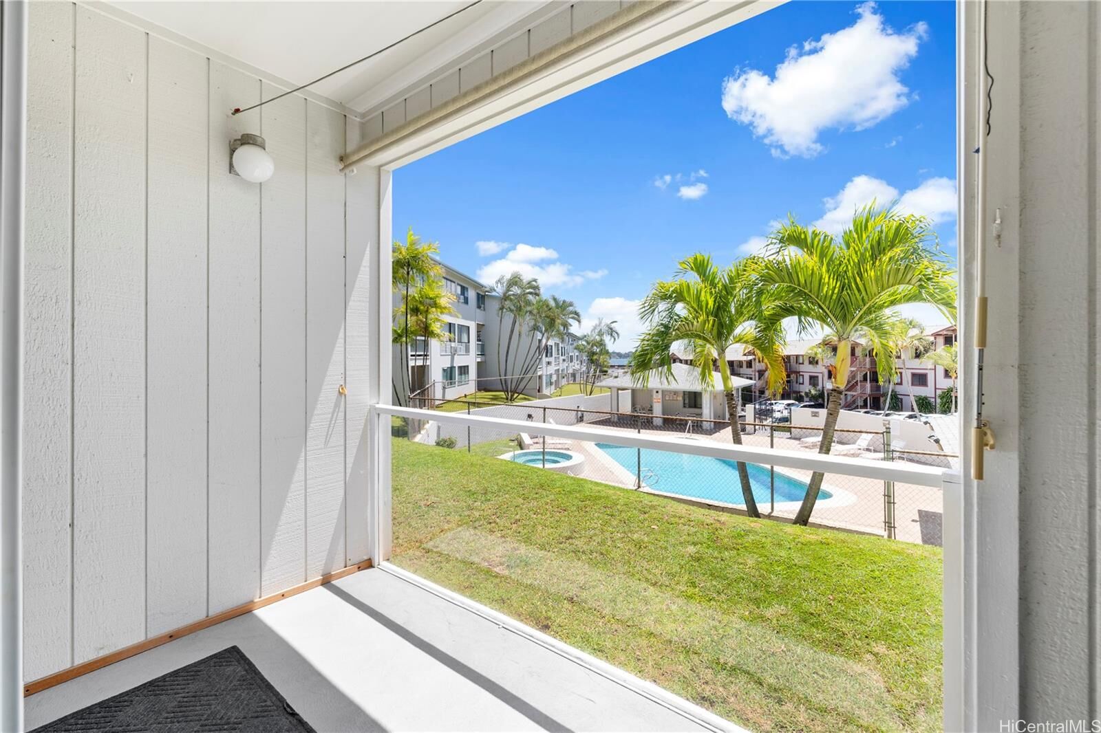 Property Photo: 98-640 Moanalua Loop 140 HI 96701