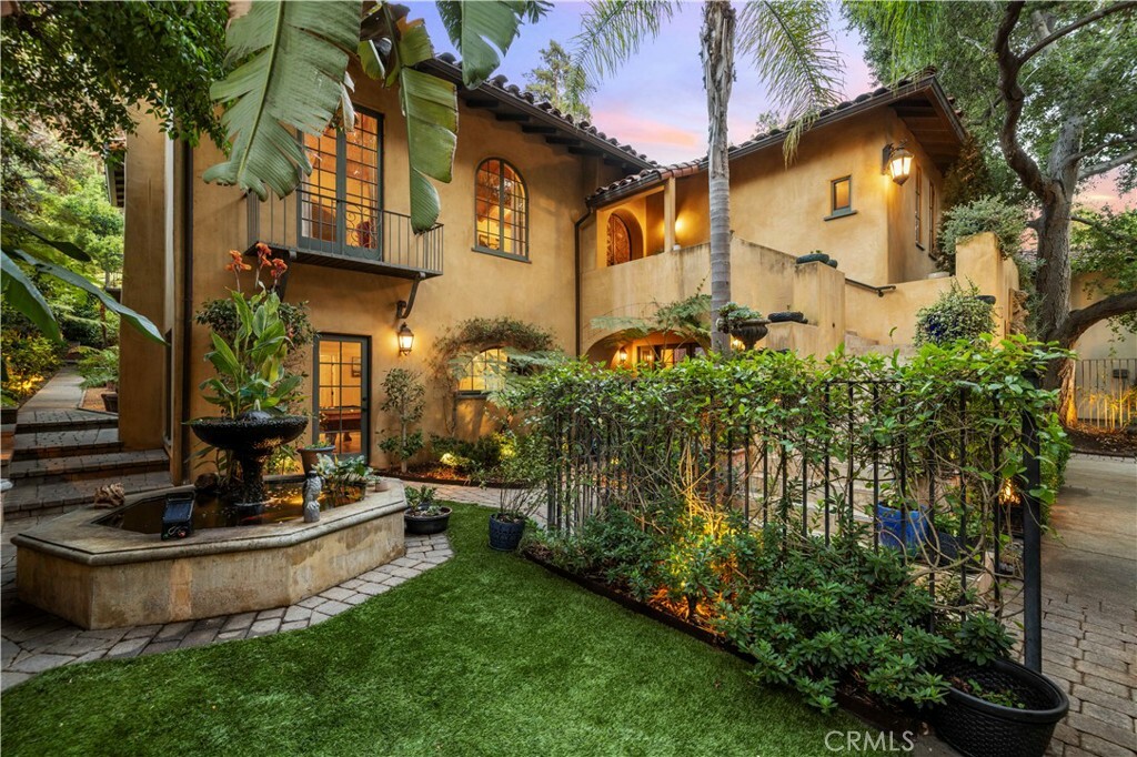 788 S Grand Avenue  Pasadena CA 91105 photo