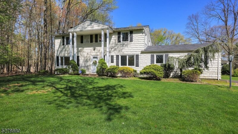 Property Photo:  13 Brandywine Ct  NJ 07076 
