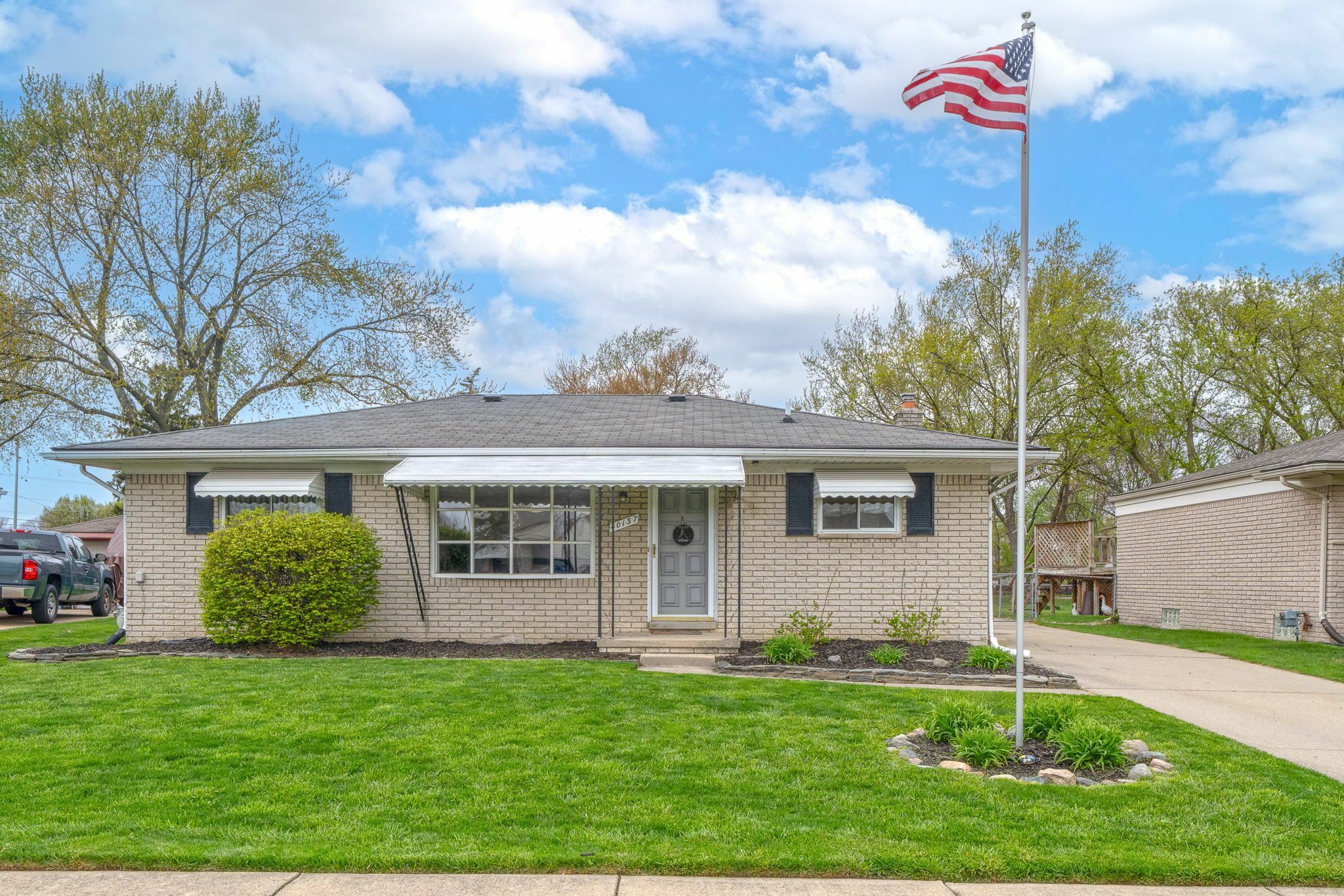 Property Photo:  40137 Walter Drive  MI 48310 1952 