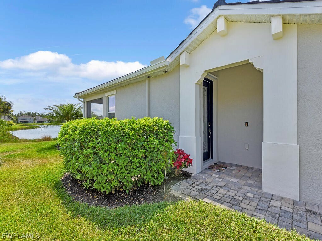 Property Photo:  4163 Bisque Lane  FL 33916 