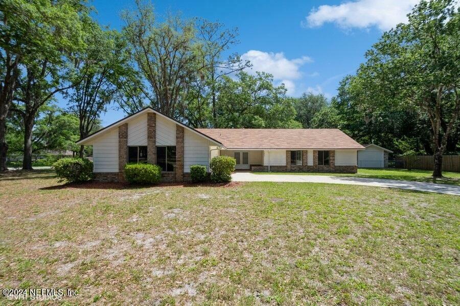 Property Photo:  5863 Sissy Lane  FL 32222 