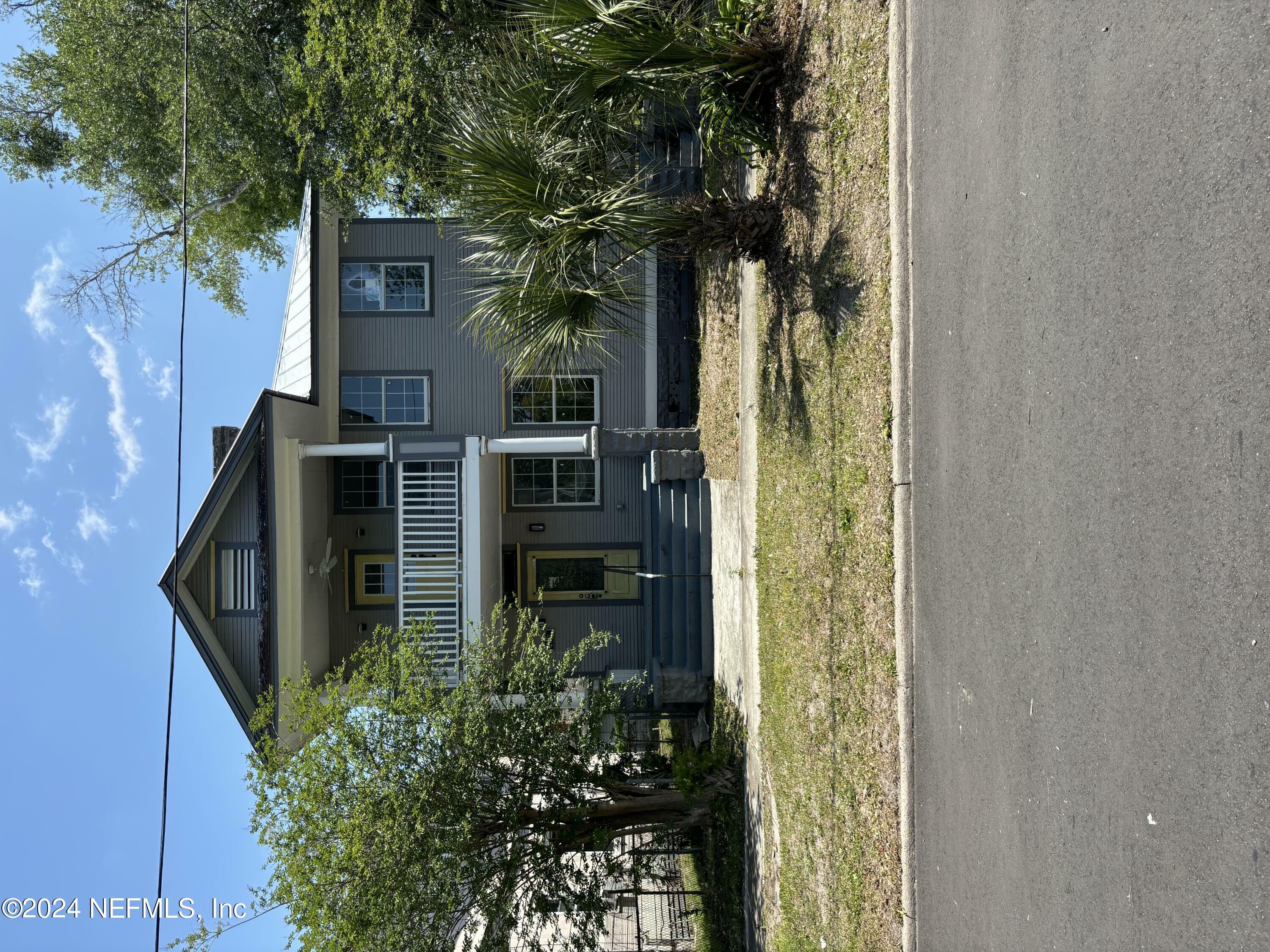 Property Photo:  2805 Hubbard Street  FL 32206 