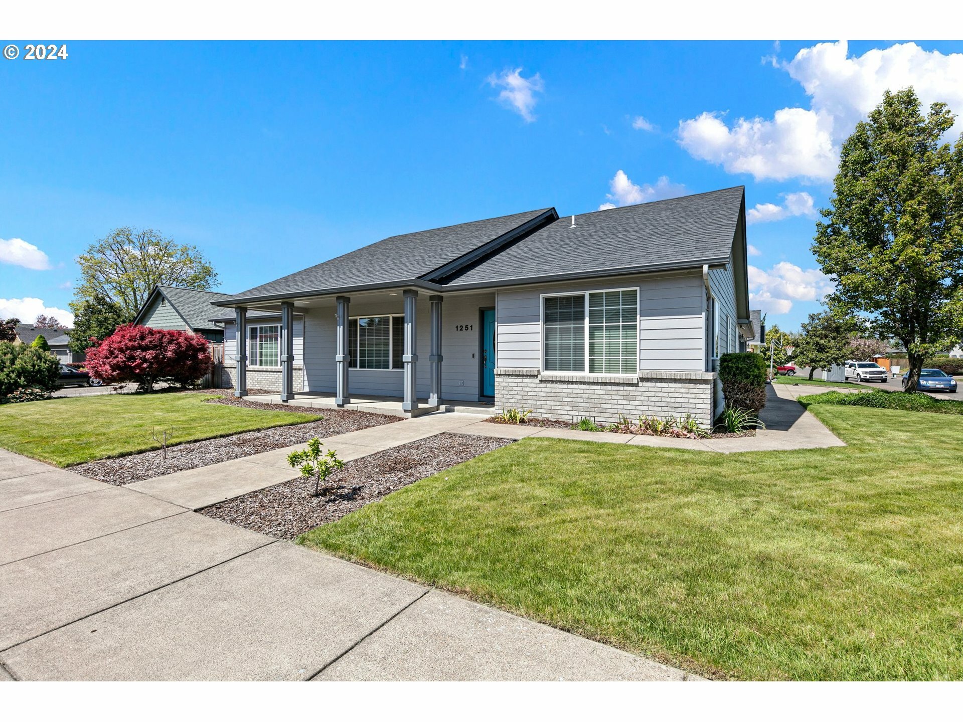 Property Photo: 1251 Frogs Leap Ln OR 97404