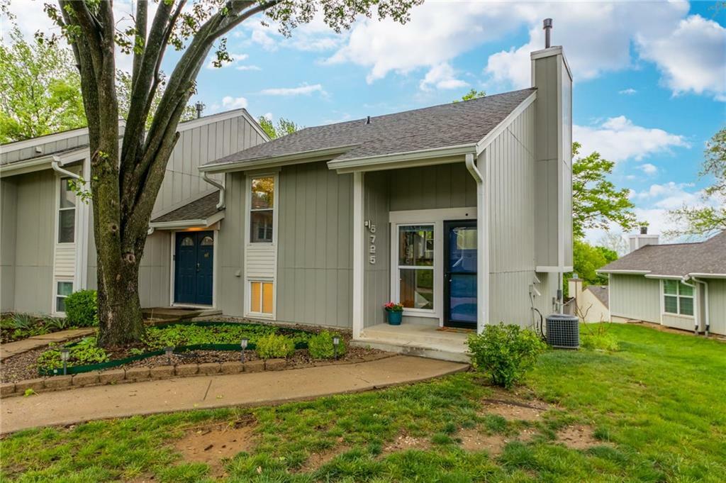 Property Photo:  5725 N Oregon Avenue  MO 64151 