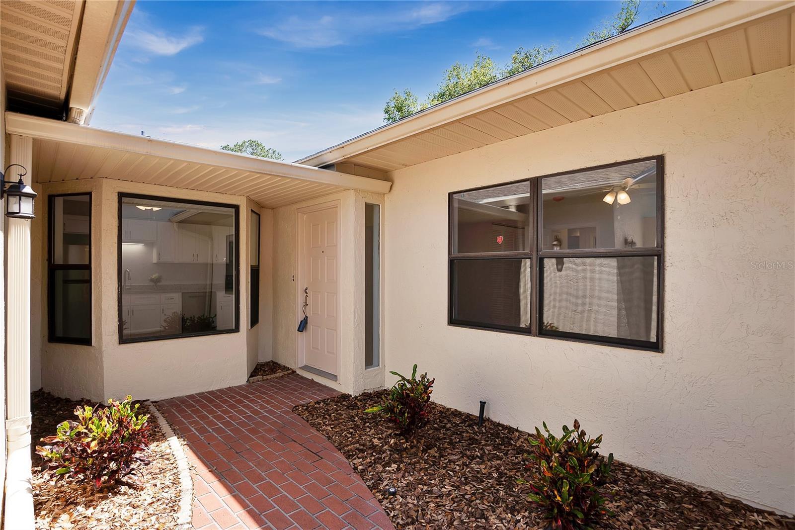 Property Photo: 2205 Cypress Cove Drive FL 32778