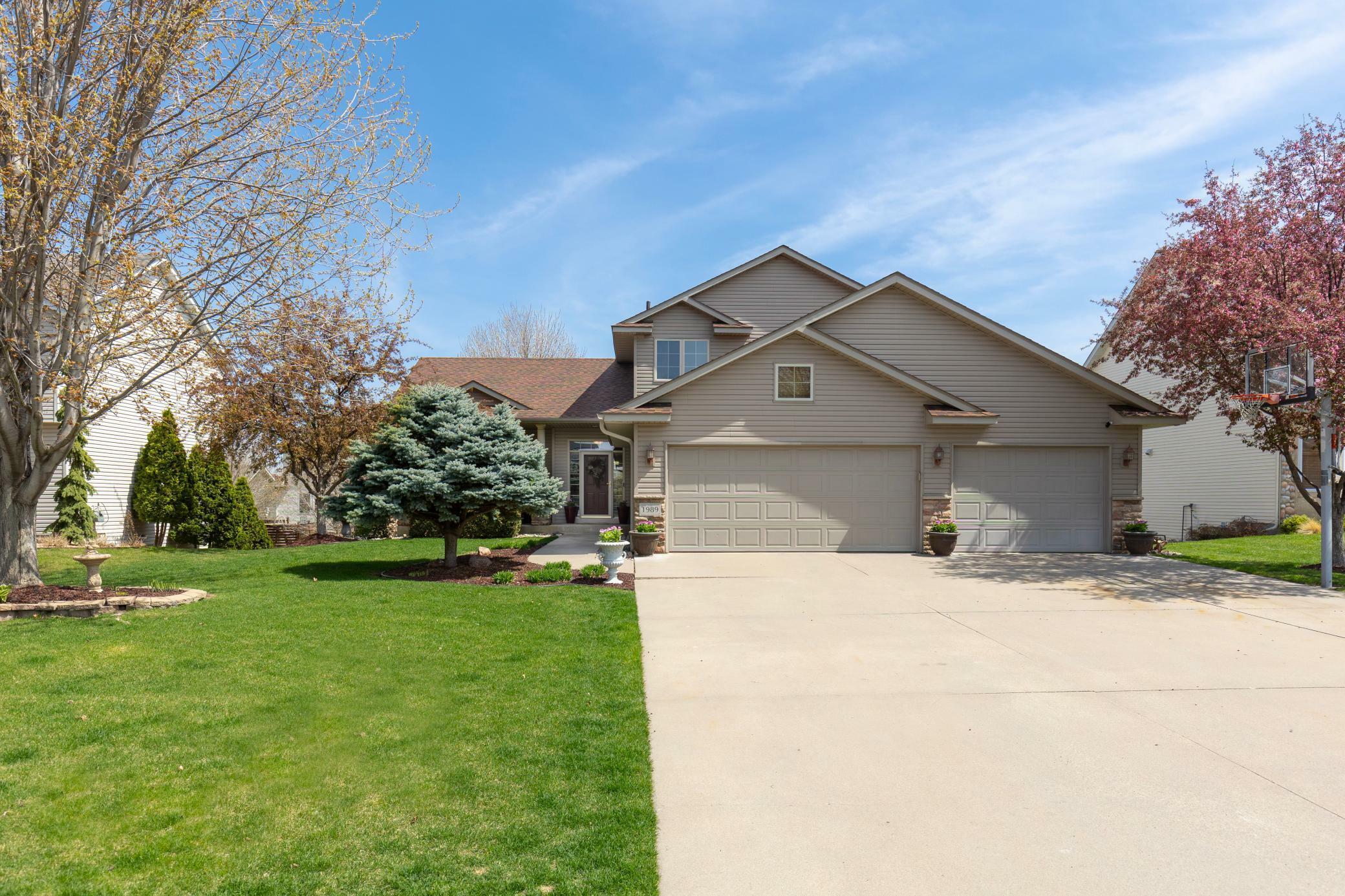 Property Photo:  1989 Staghorn Drive  MN 55379 