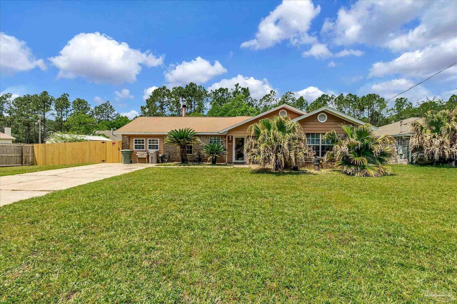 Property Photo:  461 Peppertree Tr  FL 32506 