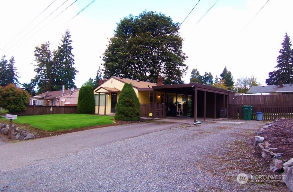 Property Photo:  4915 244th Street SW  WA 98043 