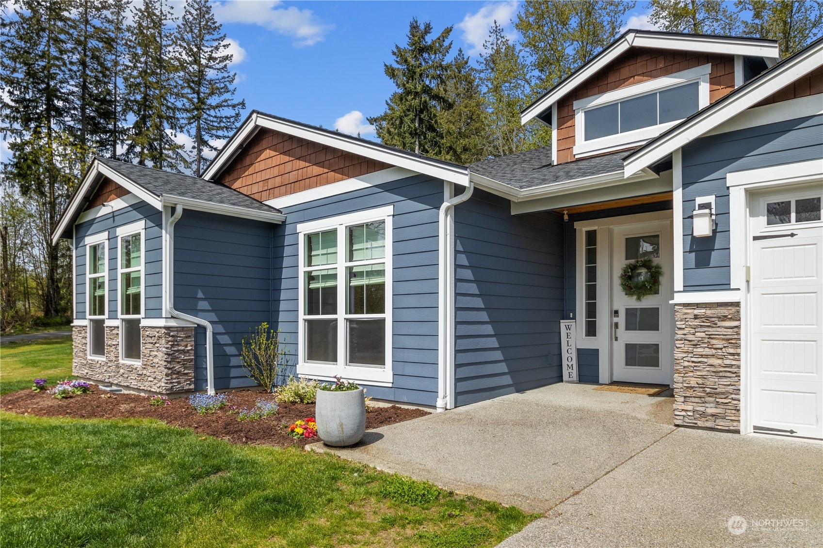 Property Photo: 12007 137 Drive NE WA 98258