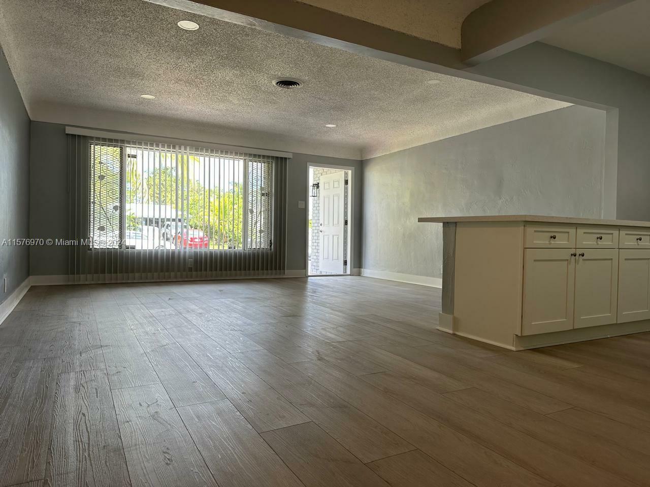 Property Photo:  1620 NW 25th Ter 1  FL 33311 