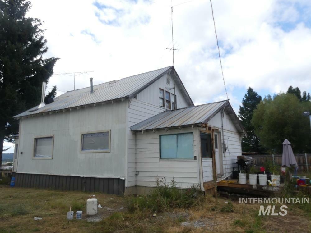 Property Photo:  695 S Samson Trail  ID 83638 