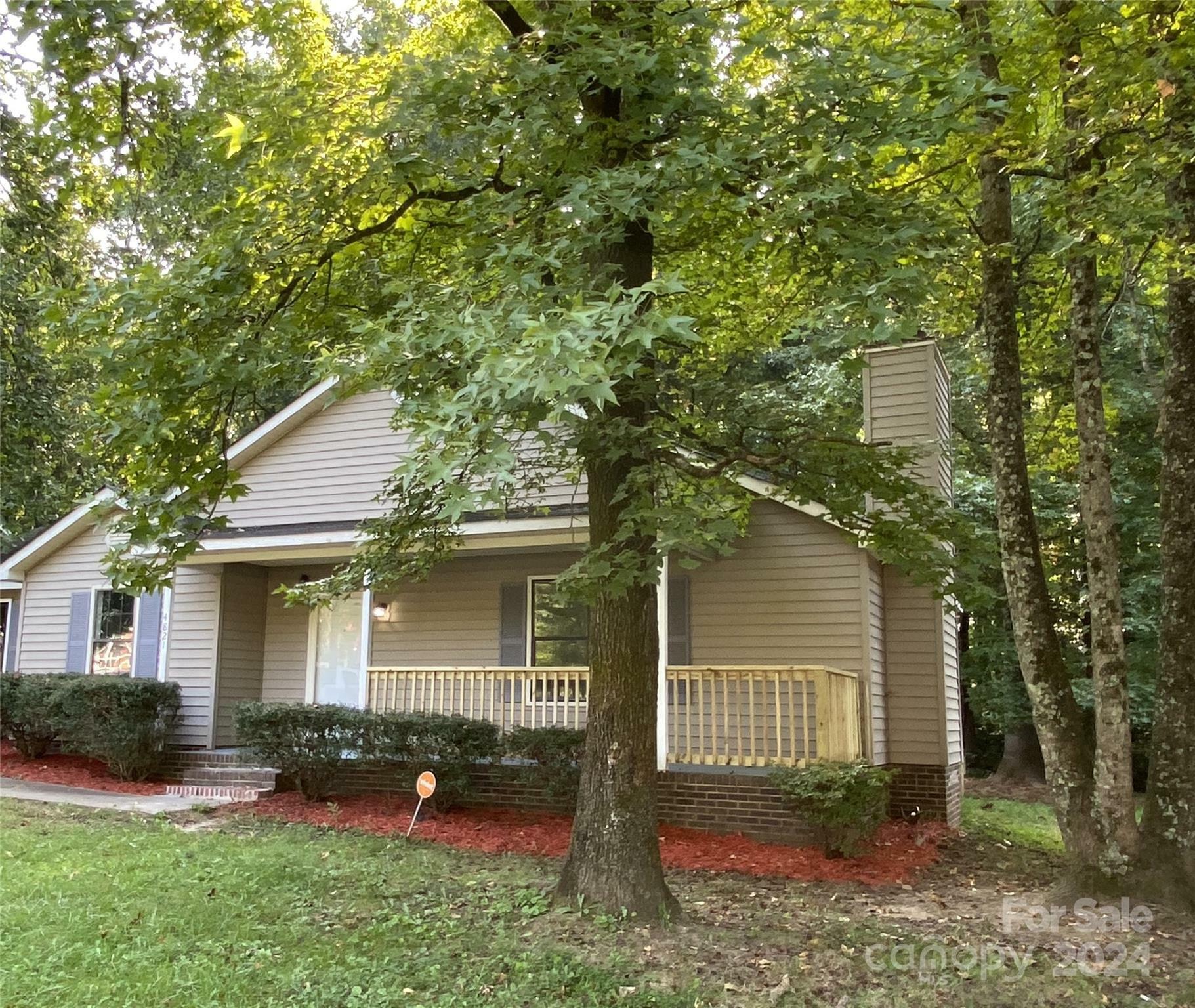 Property Photo:  4821 Banfshire Road  NC 28215 