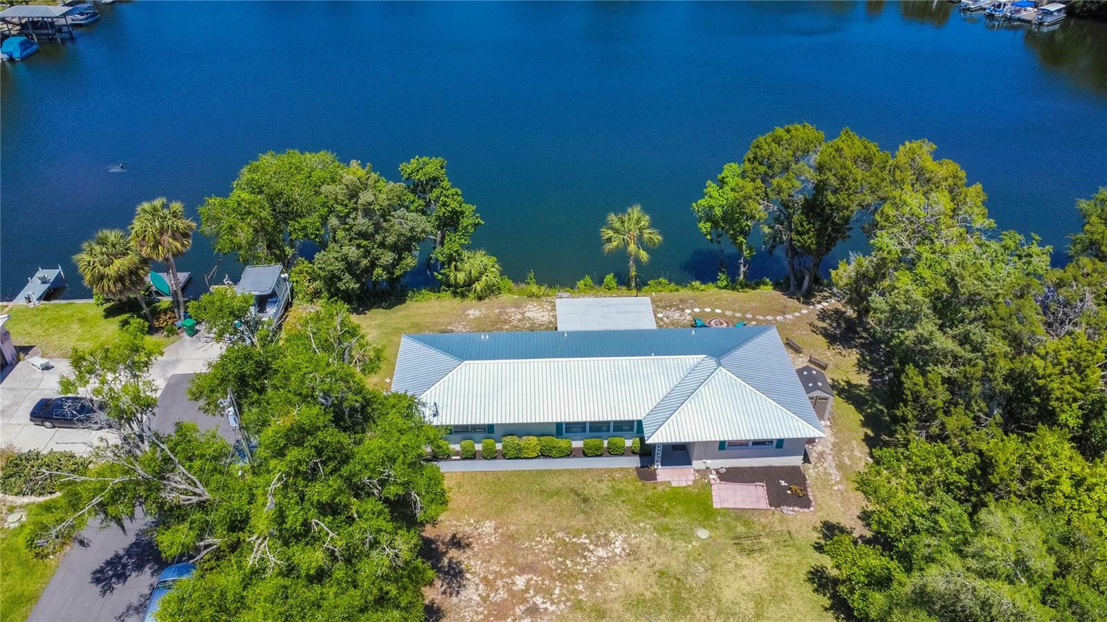 Property Photo:  3861 N Ringdove Point  FL 34428 