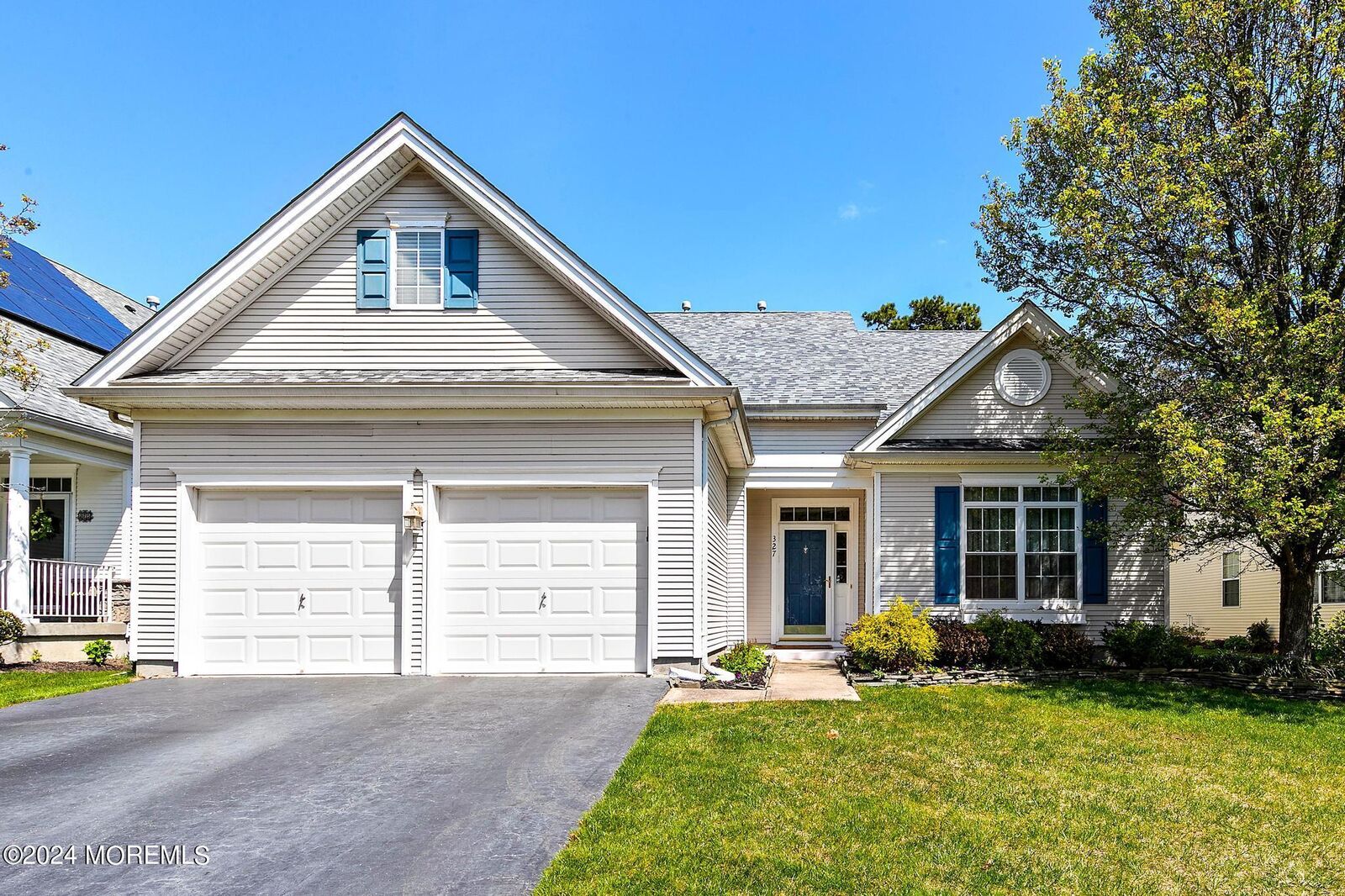 Property Photo:  327 Golf View  NJ 08087 