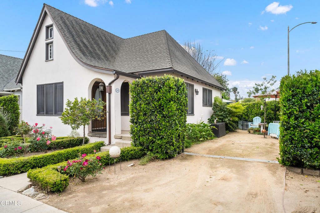 Property Photo: 2101 Huntington Drive CA 91030