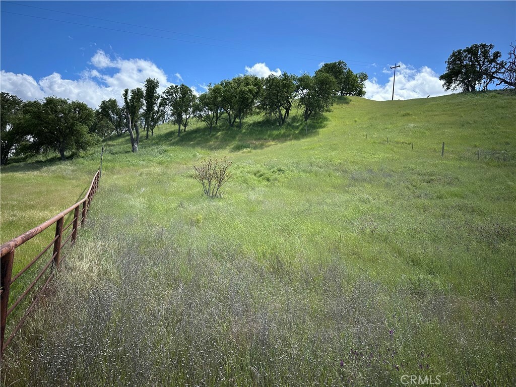 Property Photo:  7810 Blue Moon Road  CA 93446 