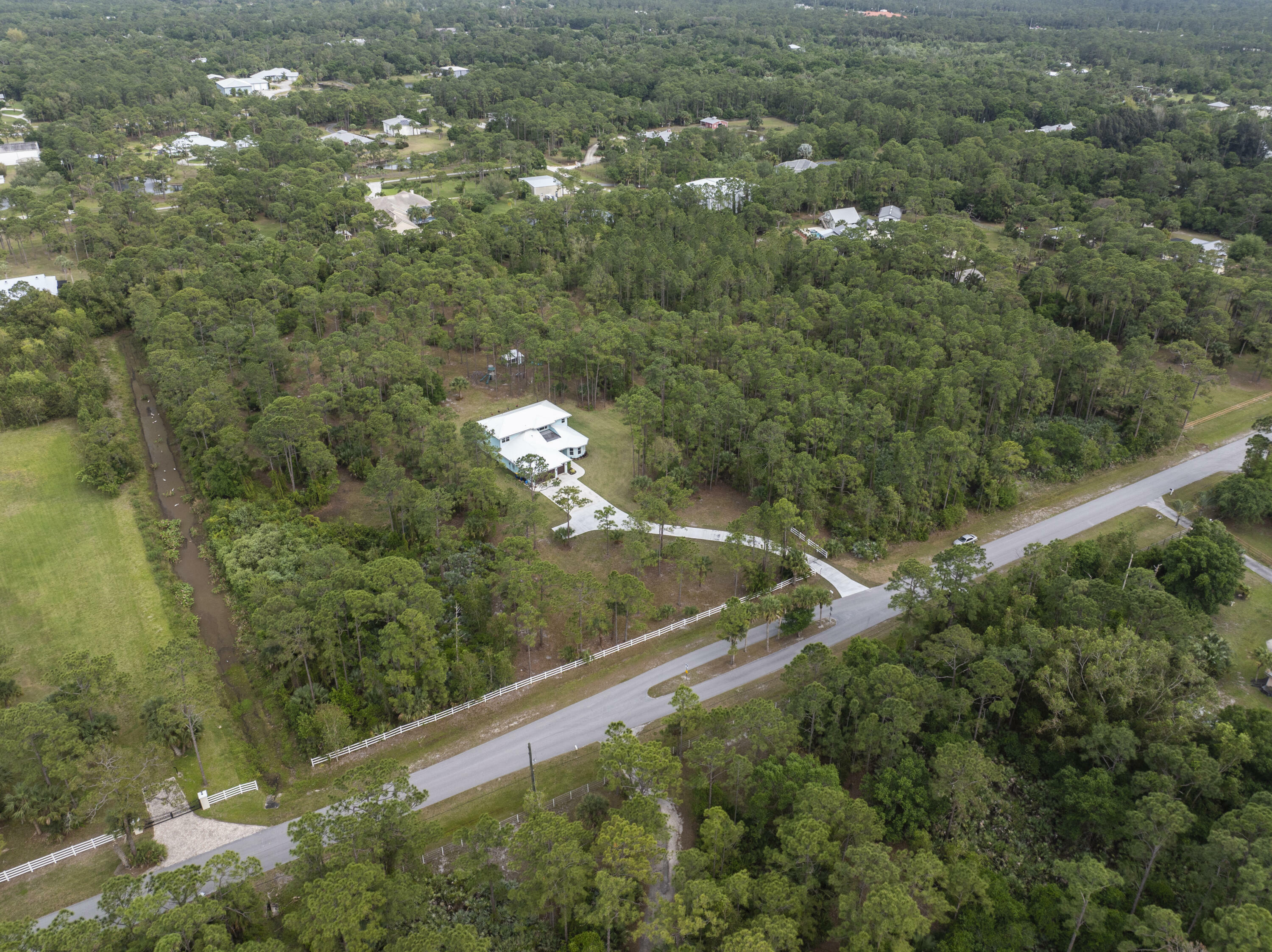 Property Photo:  5651 SW Mistletoe Lane  FL 34990 