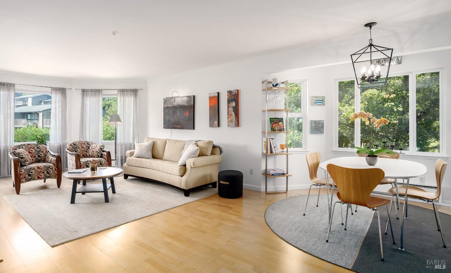 Property Photo:  150 Seminary Drive 2F  CA 94941 