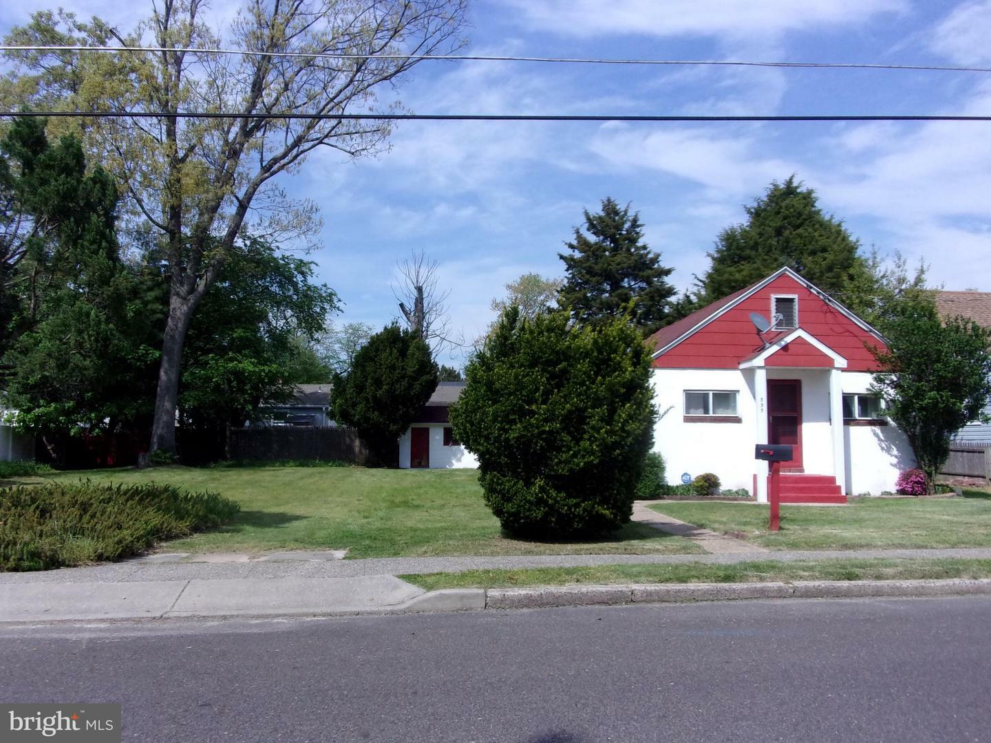 Property Photo:  335 10th Avenue  NJ 08021 