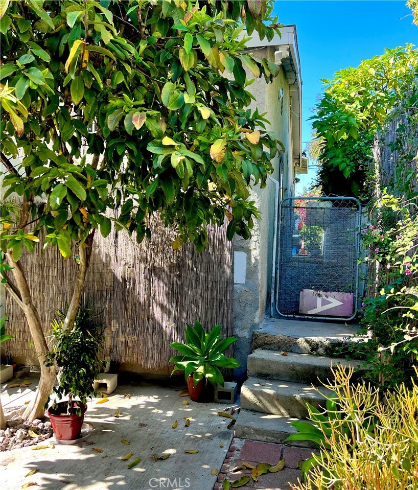 Property Photo:  740 W 4th Avenue  CA 90631 