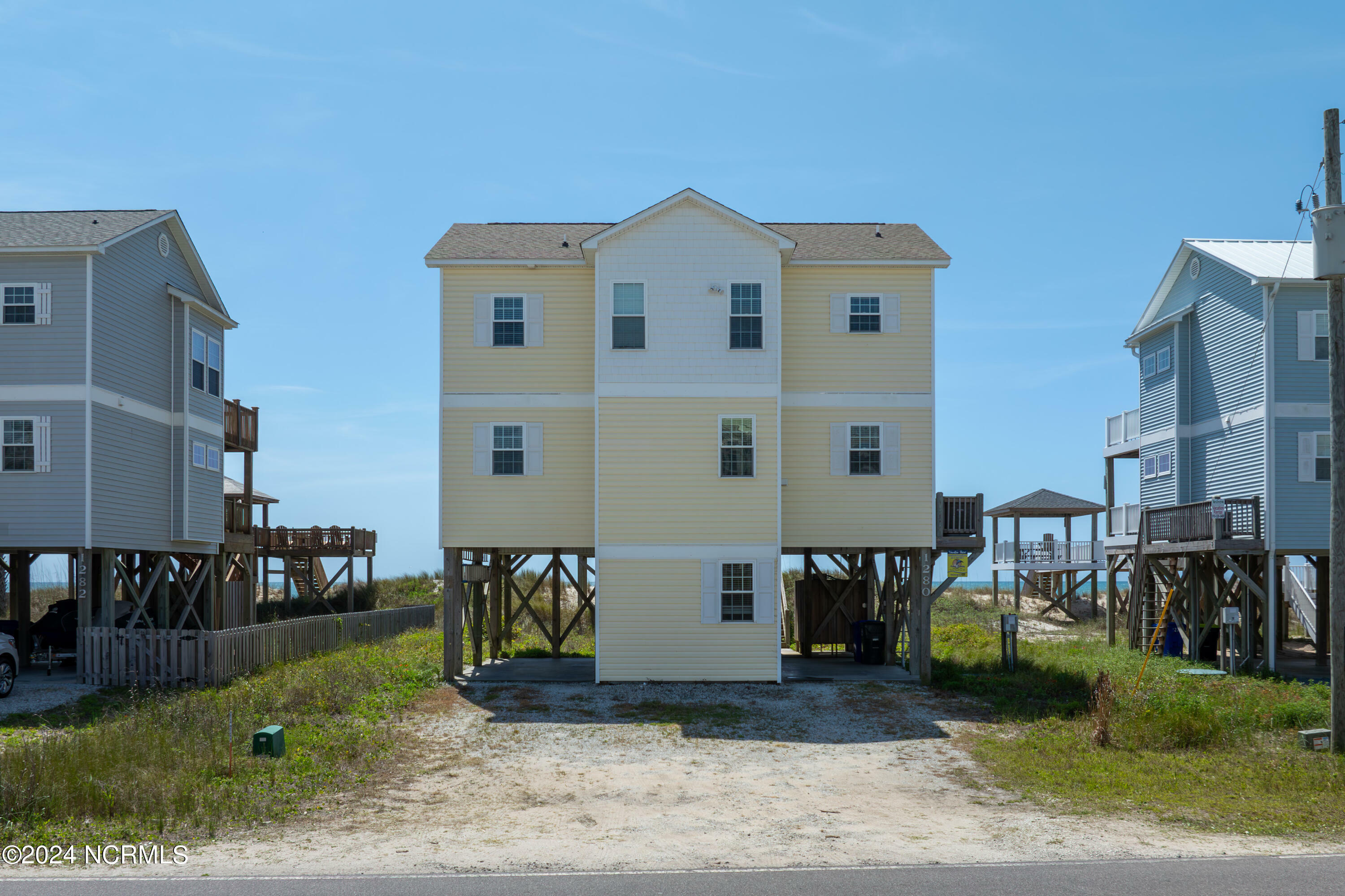 Property Photo:  1280 New River Inlet Road  NC 28460 