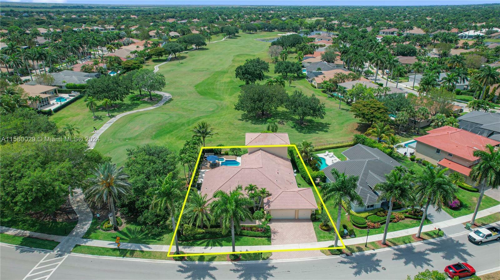 2541 Golf View Dr  Weston FL 33327 photo