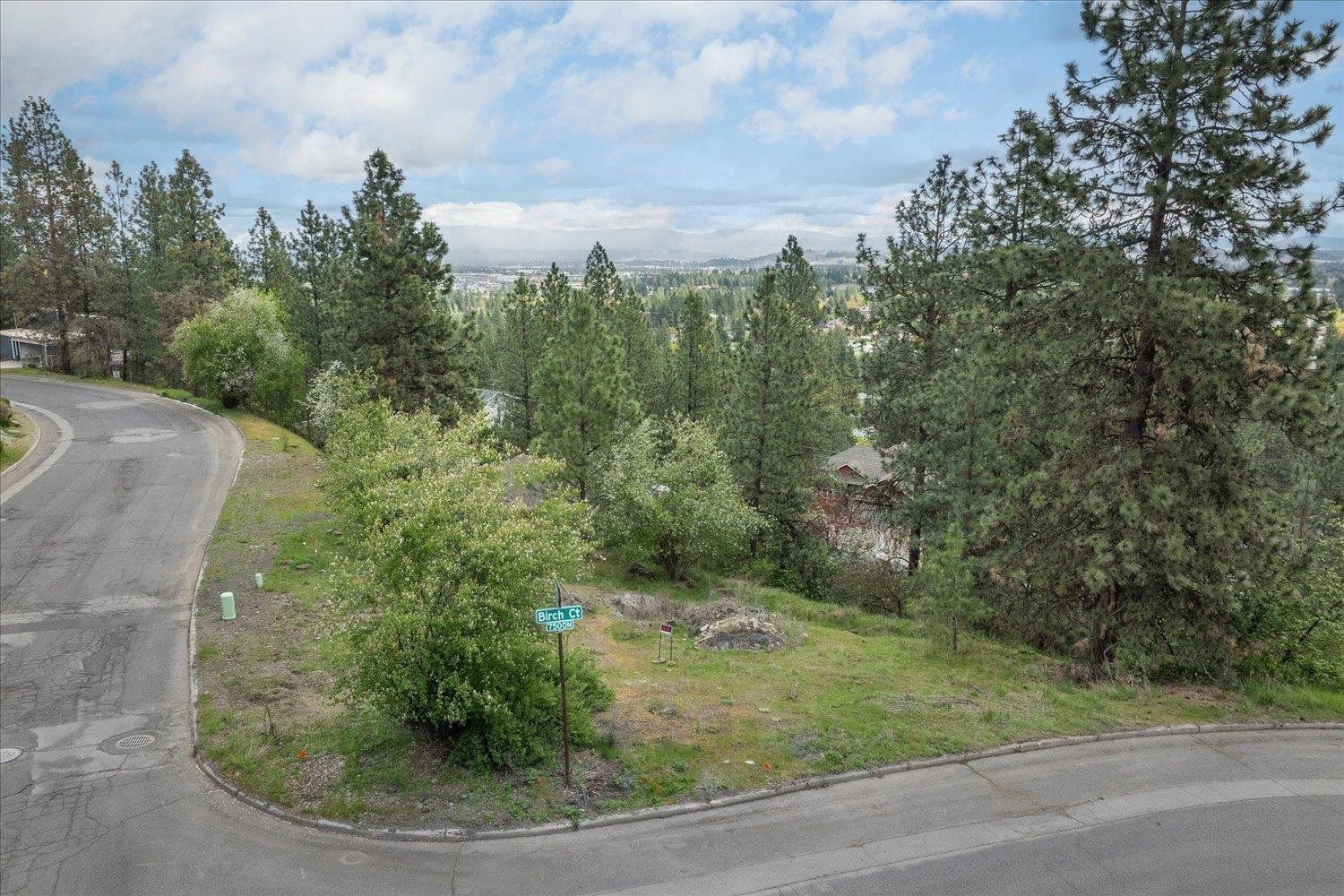 Property Photo:  7516 N Walnut St  WA 99208 