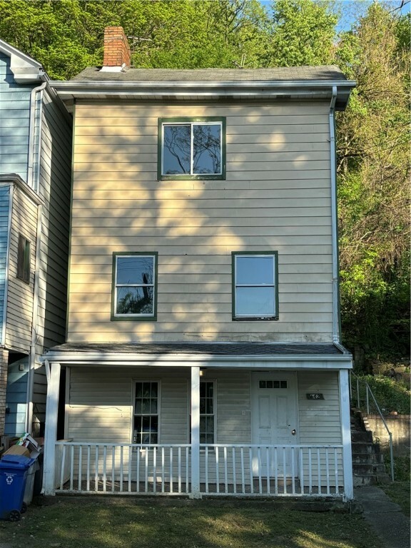 Property Photo:  642 Doyle Ave  PA 15120 