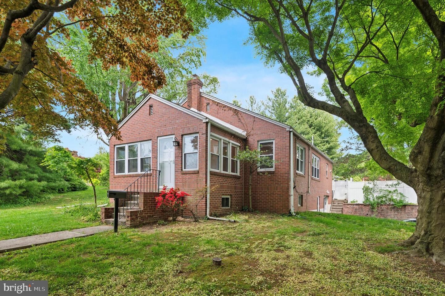 Property Photo:  1095 West Avenue  PA 19064